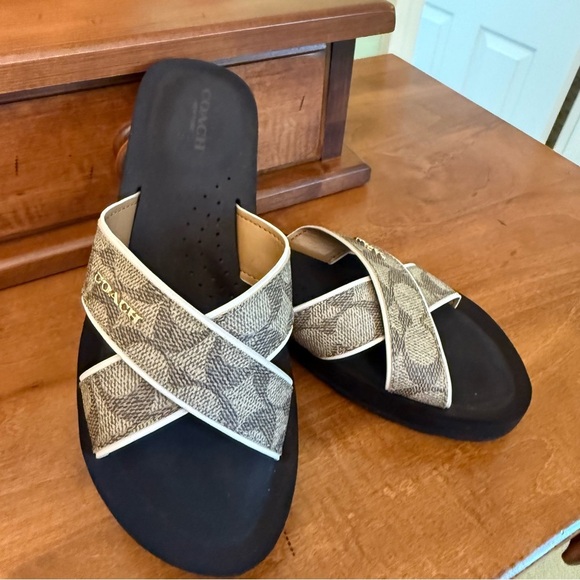Coach Women's Janine cris cross gold logo slide sandals brown and cream size 6 - Picture 1 of 12